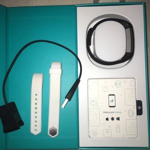 SOLD- FITBIT ALTA BUNDLE